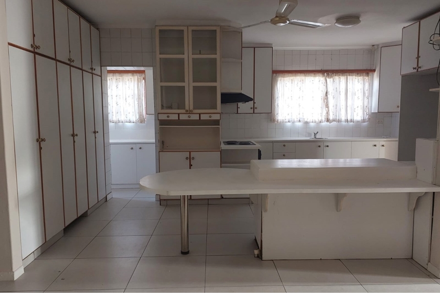3 Bedroom Property for Sale in Uitenhage Upper Central Eastern Cape